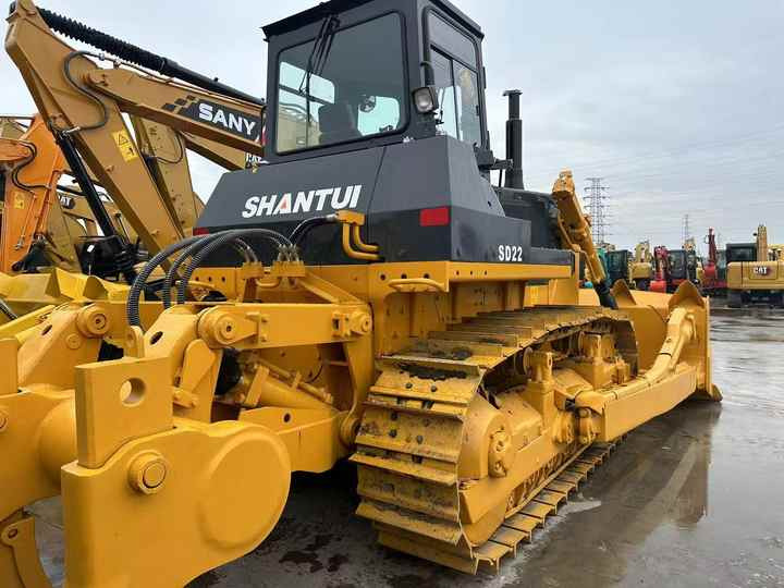 China Famous Brand Used Shantui SD22 Crawler Bulldozer Low Price Running Working Condition for Sale SD16/SD22/SD32 in Stock - Buldôzer: foto 4 China Famous Brand Used Shantui SD22 Crawler Bulldozer Low Price Running Working Condition for Sale SD16/SD22/SD32 in Stock - Buldôzer: foto 4