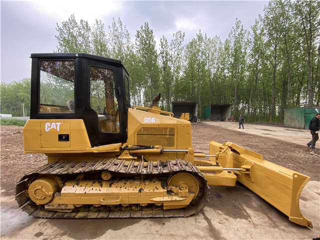 Good Condition Cat Hot Sale Bulldozer D5h D5g D5k D5m D5n D6h D6k D6m D7h D7g D7m - Buldôzer: foto 3 Good Condition Cat Hot Sale Bulldozer D5h D5g D5k D5m D5n D6h D6k D6m D7h D7g D7m - Buldôzer: foto 3