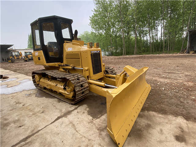 Good Condition Cat Hot Sale Bulldozer D5h D5g D5k D5m D5n D6h D6k D6m D7h D7g D7m - Buldôzer: foto 2 Good Condition Cat Hot Sale Bulldozer D5h D5g D5k D5m D5n D6h D6k D6m D7h D7g D7m - Buldôzer: foto 2