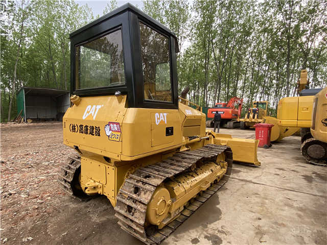 Good Condition Cat Hot Sale Bulldozer D5h D5g D5k D5m D5n D6h D6k D6m D7h D7g D7m - Buldôzer: foto 4 Good Condition Cat Hot Sale Bulldozer D5h D5g D5k D5m D5n D6h D6k D6m D7h D7g D7m - Buldôzer: foto 4