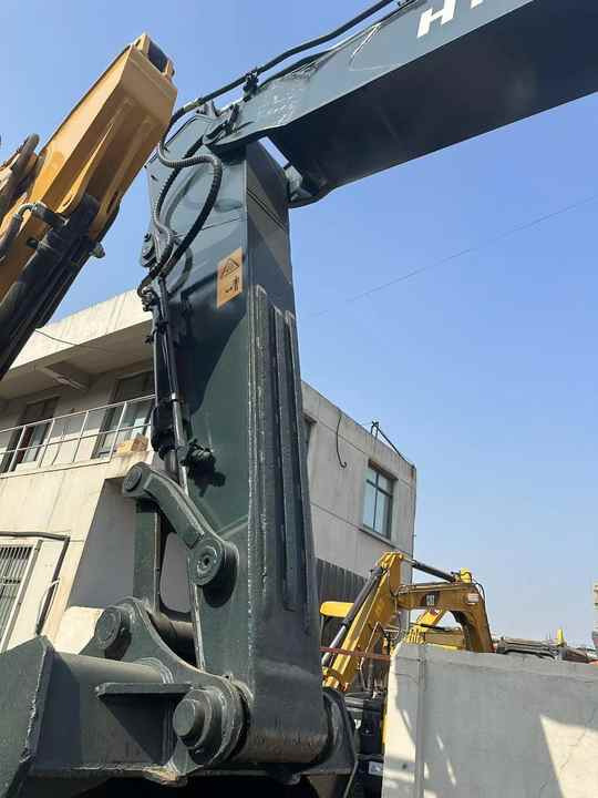 Heavy-Duty Hyundai 305 Excavator for Mining & Construction - Well-Maintained, Warranty Included - Escavadora de rastos: foto 4 Heavy-Duty Hyundai 305 Excavator for Mining & Construction - Well-Maintained, Warranty Included - Escavadora de rastos: foto 4