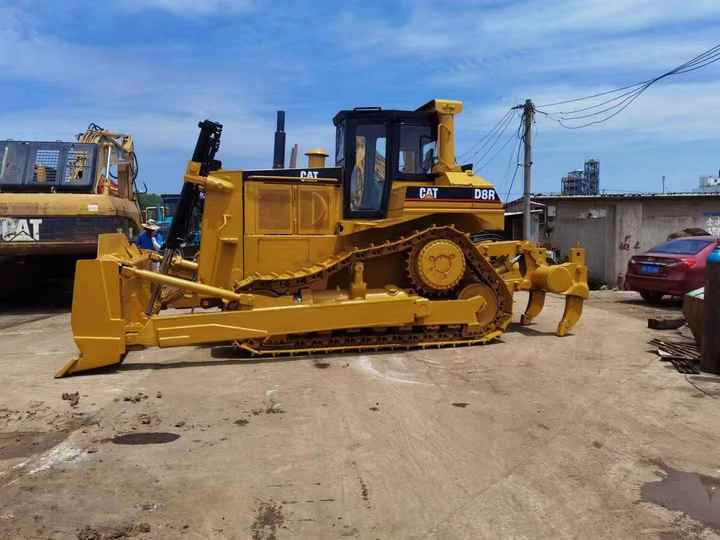 Hot Sale Used Original Japan Cat D8r Bulldozer/Big Dozer D 8 D7 Used D7r Bulldozer - Buldôzer: foto 5 Hot Sale Used Original Japan Cat D8r Bulldozer/Big Dozer D 8 D7 Used D7r Bulldozer - Buldôzer: foto 5