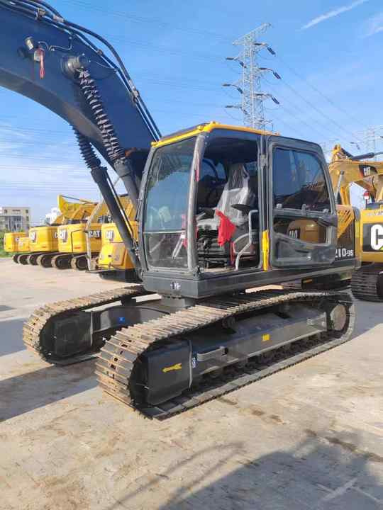 Hyundai 210lc-9 Excavator for Mining & Construction | Price Negotiable, Global Shipping - Escavadora de rastos: foto 4 Hyundai 210lc-9 Excavator for Mining & Construction | Price Negotiable, Global Shipping - Escavadora de rastos: foto 4