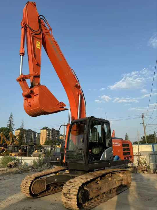 Japanese Original Hitachi 210 Outdoor Crawler Type Second-hand Excavator - Escavadora de rastos: foto 2 Japanese Original Hitachi 210 Outdoor Crawler Type Second-hand Excavator - Escavadora de rastos: foto 2