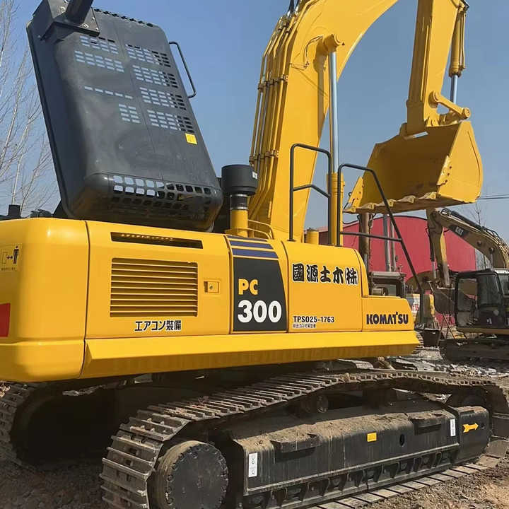 Nice Performance komatsu Pc300-7 Excavator Second Hand 30 Ton Construction Equipment Komatsu Excavator in Stock for Sale - Escavadeira: foto 1 Nice Performance komatsu Pc300-7 Excavator Second Hand 30 Ton Construction Equipment Komatsu Excavator in Stock for Sale - Escavadeira: foto 1