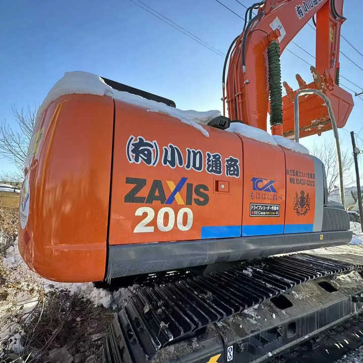 Original Japan Hitachi ZX200-3 Excavator Hitachi Excavator in Low Price for Hot Sale - Escavadora de rastos: foto 3 Original Japan Hitachi ZX200-3 Excavator Hitachi Excavator in Low Price for Hot Sale - Escavadora de rastos: foto 3