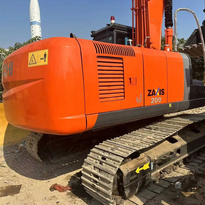 Original Japan Hitachi ZX200-3 Excavator Hitachi Excavator in Low Price for Hot Sale - Escavadora de rastos: foto 1 Original Japan Hitachi ZX200-3 Excavator Hitachi Excavator in Low Price for Hot Sale - Escavadora de rastos: foto 1