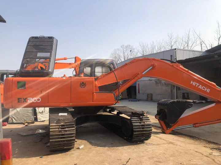Original Japan Hitachi ZX200 Excavator Hitachi Excavator in Low Price for Hot Sale - Escavadora de rastos: foto 2 Original Japan Hitachi ZX200 Excavator Hitachi Excavator in Low Price for Hot Sale - Escavadora de rastos: foto 2