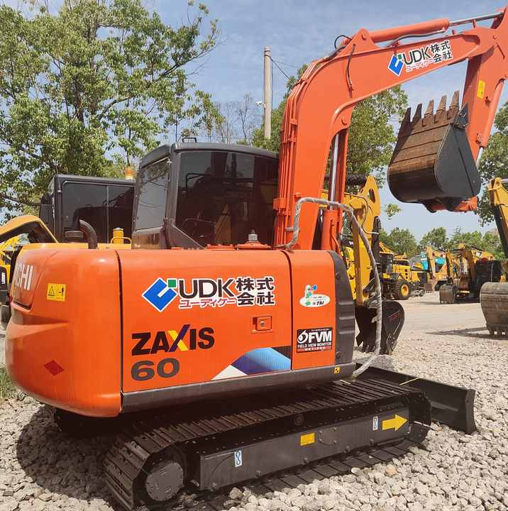Escavadora de rastos Original Japan Hitachi ZX60 Excavator Hitachi Excavator in Low Price for Hot Sale: foto 1