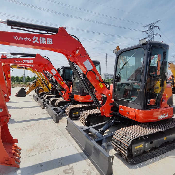 Perfect Condition Kubota U55-4 Japan Brand Mini Excavator with Pusher for Sale Kubota U25 35 55 5tons - Mini escavadeira: foto 1 Perfect Condition Kubota U55-4 Japan Brand Mini Excavator with Pusher for Sale Kubota U25 35 55 5tons - Mini escavadeira: foto 1