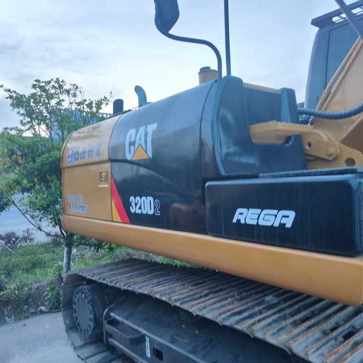 Reasonable Price Japan Original 330d2 Caterpillar Excavator CAT USED 329D2 320D2 325D 315D Excavator - Escavadora de rastos: foto 3 Reasonable Price Japan Original 330d2 Caterpillar Excavator CAT USED 329D2 320D2 325D 315D Excavator - Escavadora de rastos: foto 3