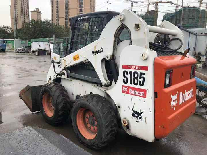 Used BobCat Bob Cat S185 Used Mini Skid Steer Wheel Loader Multifunctional Track Loaders Bobcat - Mini pá carregadora: foto 2 Used BobCat Bob Cat S185 Used Mini Skid Steer Wheel Loader Multifunctional Track Loaders Bobcat - Mini pá carregadora: foto 2