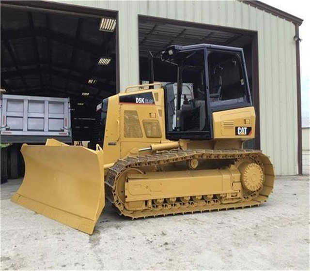 Used Cat D5k D5g D5 D5m D5h Crawler Bulldozer , CAT Bulldozer with Ripper , Original Cat Bulldozers - Buldôzer: foto 5 Used Cat D5k D5g D5 D5m D5h Crawler Bulldozer , CAT Bulldozer with Ripper , Original Cat Bulldozers - Buldôzer: foto 5