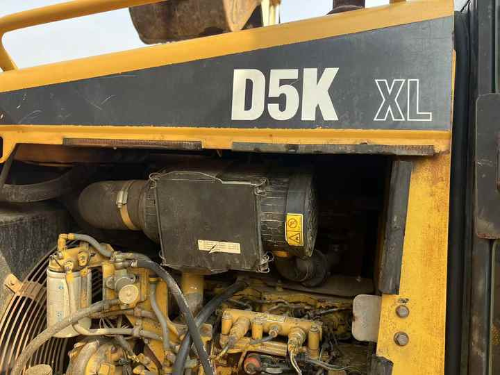 Used Cat Mini Bulldozer D5k Cat Dozers - Buldôzer: foto 3 Used Cat Mini Bulldozer D5k Cat Dozers - Buldôzer: foto 3