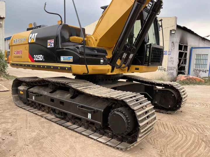Used Digger CAT 325DL Construction Machinery Construction Digger Used CAT 325DL Cheap Excavator - Escavadora de rastos: foto 4 Used Digger CAT 325DL Construction Machinery Construction Digger Used CAT 325DL Cheap Excavator - Escavadora de rastos: foto 4