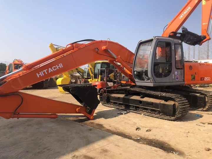 Used Excavator Hitachi Ex200 for Sale, Original Excavator for Sale - Escavadeira: foto 3 Used Excavator Hitachi Ex200 for Sale, Original Excavator for Sale - Escavadeira: foto 3