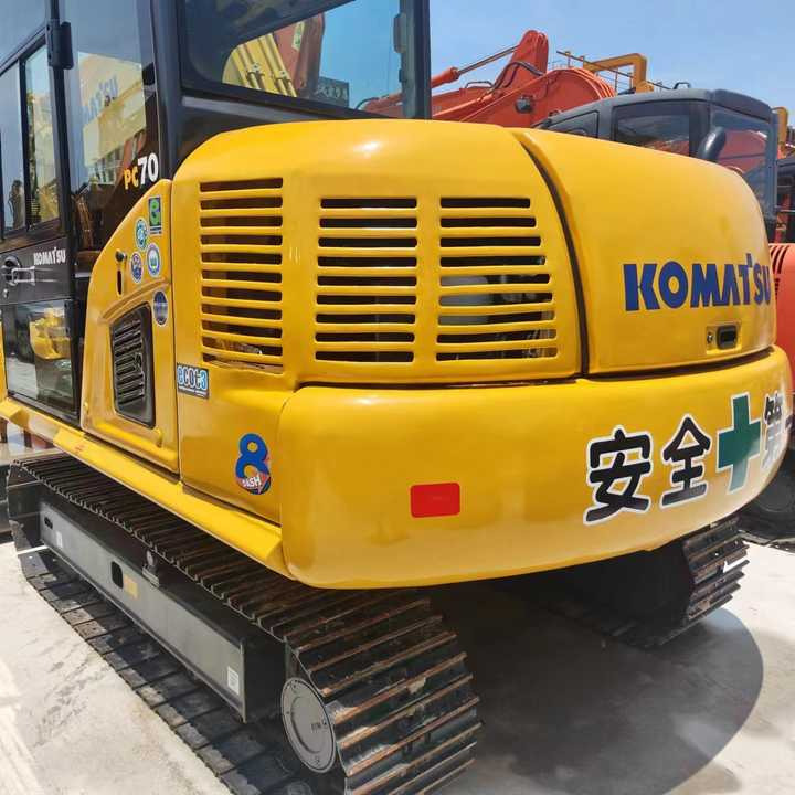 Used Excavator KOMATSU PC70-8 Construction Machinery Excavator PC70-8 PC60 PC70 Excavators for Sale at Negotiable Price - Escavadeira: foto 3 Used Excavator KOMATSU PC70-8 Construction Machinery Excavator PC70-8 PC60 PC70 Excavators for Sale at Negotiable Price - Escavadeira: foto 3