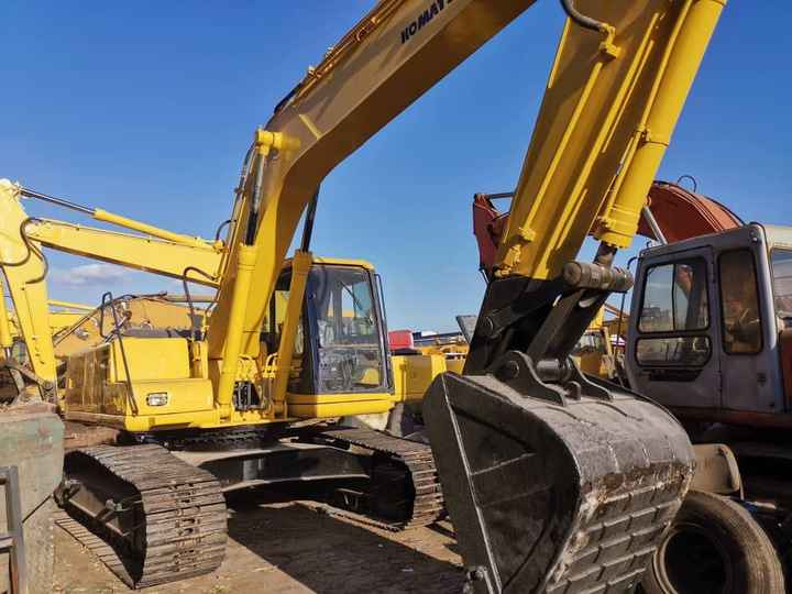 Used Good Quality Japan Original PC200-6 in Good Condition PC200-6 Komatsu - Escavadora de rastos: foto 4 Used Good Quality Japan Original PC200-6 in Good Condition PC200-6 Komatsu - Escavadora de rastos: foto 4