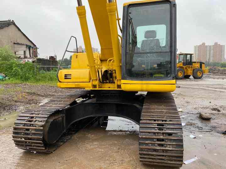 Used Good Quality Japan Original PC200-6 in Good Condition PC200-6 Komatsu - Escavadora de rastos: foto 3 Used Good Quality Japan Original PC200-6 in Good Condition PC200-6 Komatsu - Escavadora de rastos: foto 3