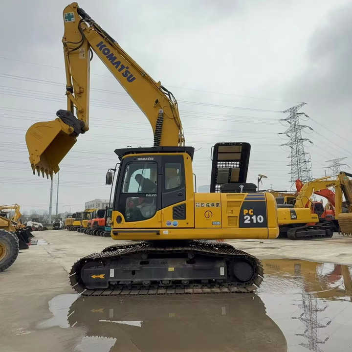 Used Good Quality Japan Original PC210-8 in Good Condition PC210-8 Komatsu - Escavadora de rastos: foto 1 Used Good Quality Japan Original PC210-8 in Good Condition PC210-8 Komatsu - Escavadora de rastos: foto 1