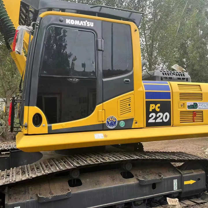 Used Good Quality Japan Original PC220-8 in Good Condition PC220-8 Komatsu - Escavadora de rastos: foto 1 Used Good Quality Japan Original PC220-8 in Good Condition PC220-8 Komatsu - Escavadora de rastos: foto 1