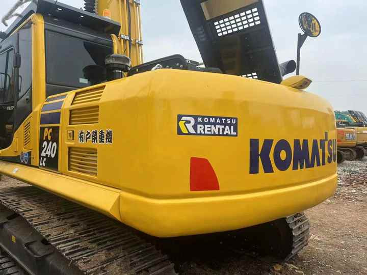 Used Good Quality Japan Original PC240-8 in Good Condition PC240-8 Komatsu - Escavadora de rastos: foto 2 Used Good Quality Japan Original PC240-8 in Good Condition PC240-8 Komatsu - Escavadora de rastos: foto 2