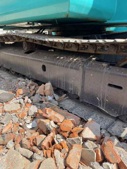 Used High-quality Original Japan Kobelco SK60 Crawler Excavator in Hefei - Escavadeira: foto 5 Used High-quality Original Japan Kobelco SK60 Crawler Excavator in Hefei - Escavadeira: foto 5