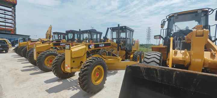 Used Japan Imported Caterpillar 140M Cat 140m Motor Grader with Good Quality and Low Price for Sale - Escavadeira: foto 2 Used Japan Imported Caterpillar 140M Cat 140m Motor Grader with Good Quality and Low Price for Sale - Escavadeira: foto 2