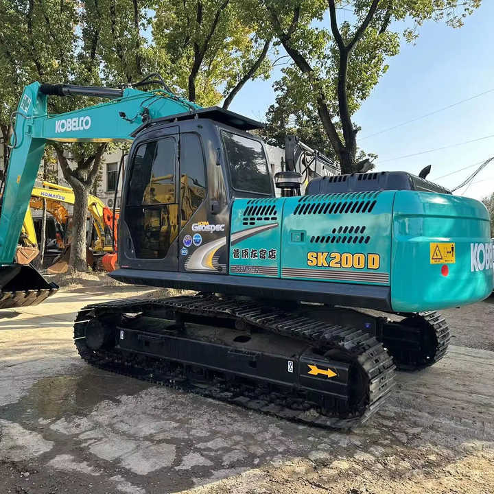 Used Japan Kobelco SK200-8 Crawler Excavator New Arrival Earth-moving Machine for Sale - Escavadeira: foto 1 Used Japan Kobelco SK200-8 Crawler Excavator New Arrival Earth-moving Machine for Sale - Escavadeira: foto 1