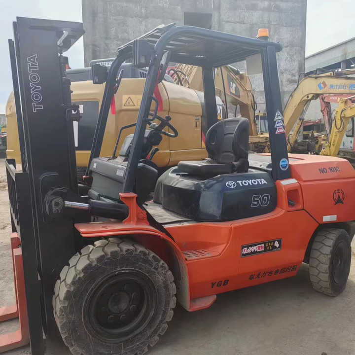Empilhadeira Used Japan Original Brand toyota 50 Forklift  3tons 5tons Forklift for Sale: foto 1