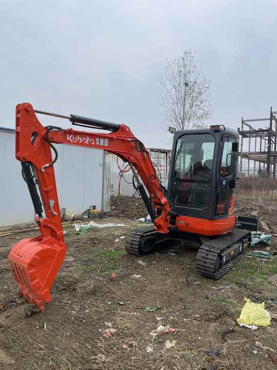 Used KUBOTA U35-5 Model Excavator Second Hand Machine Popular Brand JAPAN KUBOTA Hydraulic Machinery - Mini escavadeira: foto 4 Used KUBOTA U35-5 Model Excavator Second Hand Machine Popular Brand JAPAN KUBOTA Hydraulic Machinery - Mini escavadeira: foto 4