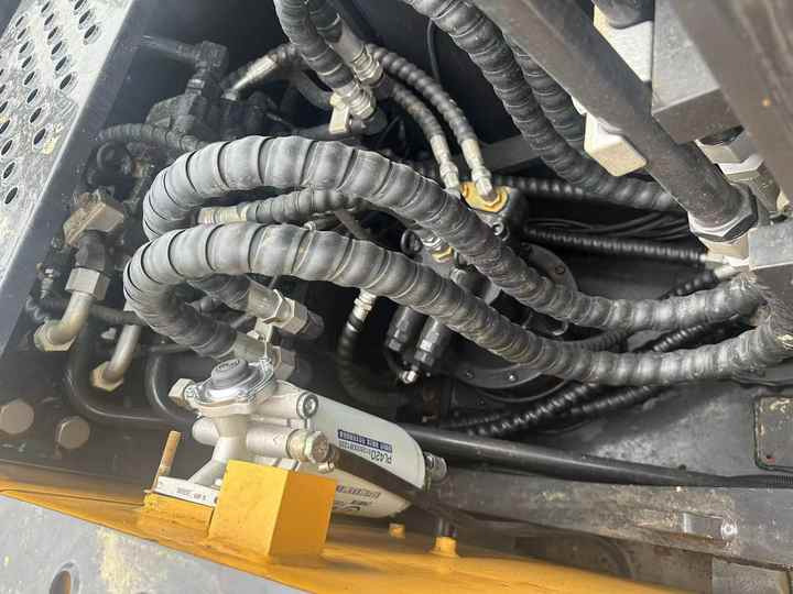 Used Original Volvo EC140 Excavator on Sale - Escavadeira: foto 2 Used Original Volvo EC140 Excavator on Sale - Escavadeira: foto 2