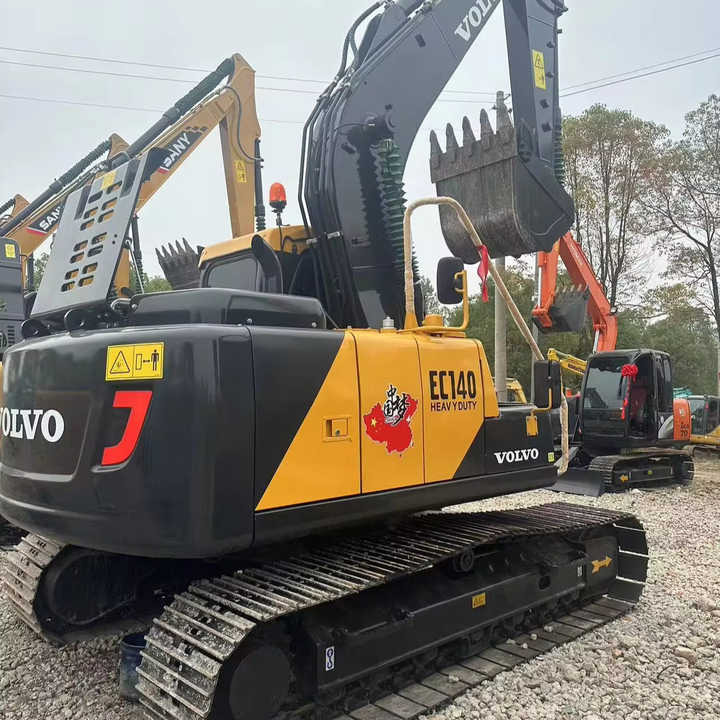 Used Original Volvo EC140 Excavator on Sale - Escavadeira: foto 1 Used Original Volvo EC140 Excavator on Sale - Escavadeira: foto 1