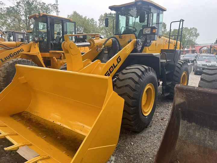 Used Road Construction Equipment SDLG LG956L Wheel Loader Second Hand SDLG 936 LG 953 LG958F 956L for Sale - Pá carregadora de rodas: foto 3 Used Road Construction Equipment SDLG LG956L Wheel Loader Second Hand SDLG 936 LG 953 LG958F 956L for Sale - Pá carregadora de rodas: foto 3
