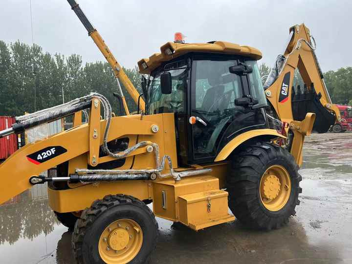 Used Wheel Loader CAT420F Caterpillar 420F Construction Machinery Mini Wheel Skid Steer Loader in Stock - Pá carregadora de rodas: foto 2 Used Wheel Loader CAT420F Caterpillar 420F Construction Machinery Mini Wheel Skid Steer Loader in Stock - Pá carregadora de rodas: foto 2