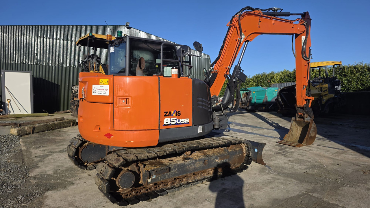 HITACHI ZX85USB-6 - Escavadeira: foto 4 HITACHI ZX85USB-6 - Escavadeira: foto 4