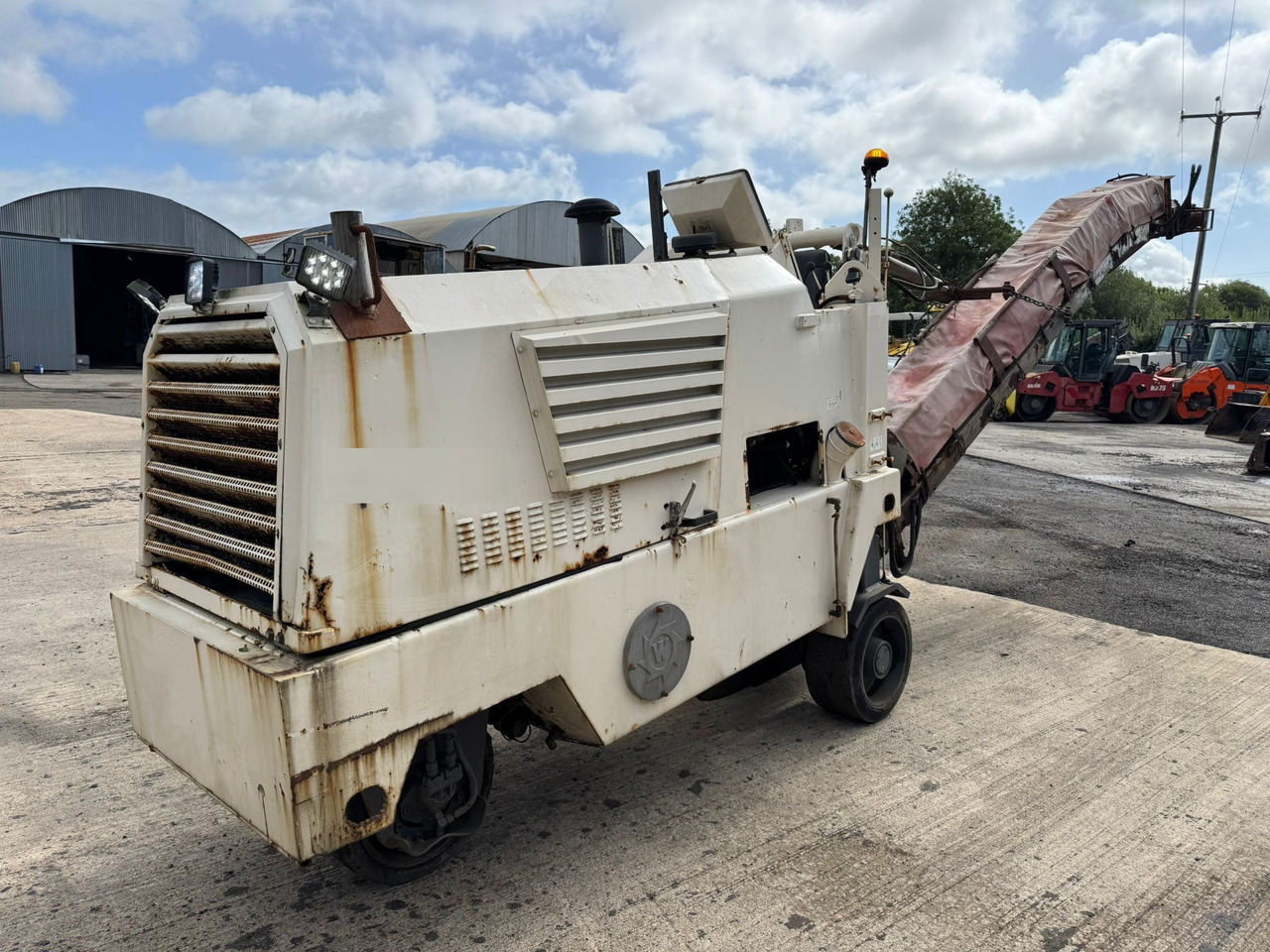 WIRTGEN W500 - Aplainadora (Fresadora): foto 1 WIRTGEN W500 - Aplainadora (Fresadora): foto 1