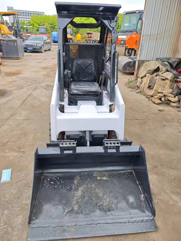 BOBCAT S70 - Mini pá carregadora: foto 3 BOBCAT S70 - Mini pá carregadora: foto 3
