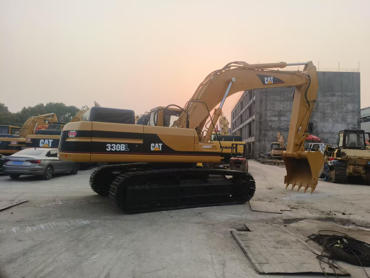 CATERPILLAR 330BL - Escavadora de rastos: foto 4 CATERPILLAR 330BL - Escavadora de rastos: foto 4