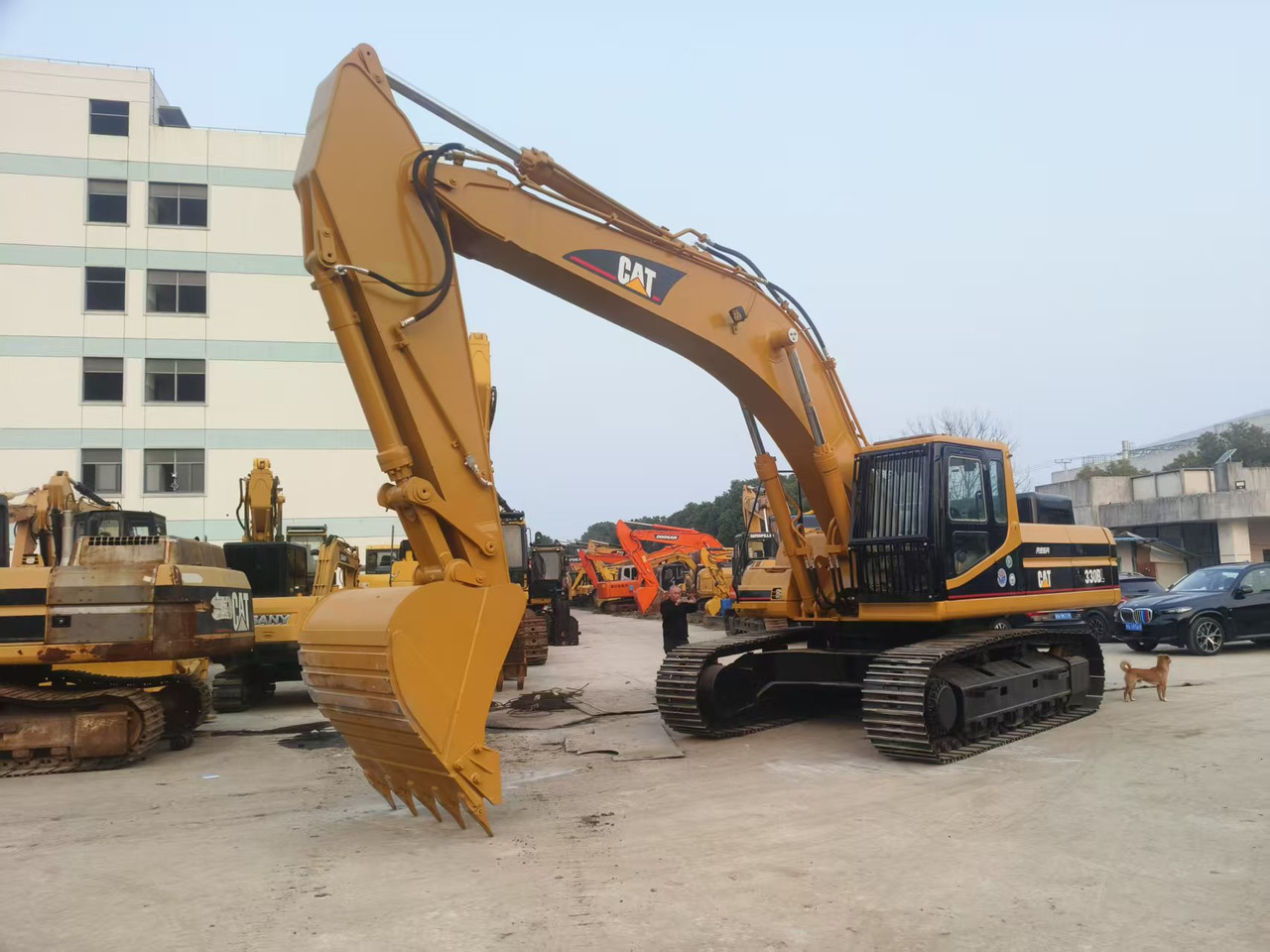 CATERPILLAR 330BL - Escavadora de rastos: foto 1 CATERPILLAR 330BL - Escavadora de rastos: foto 1
