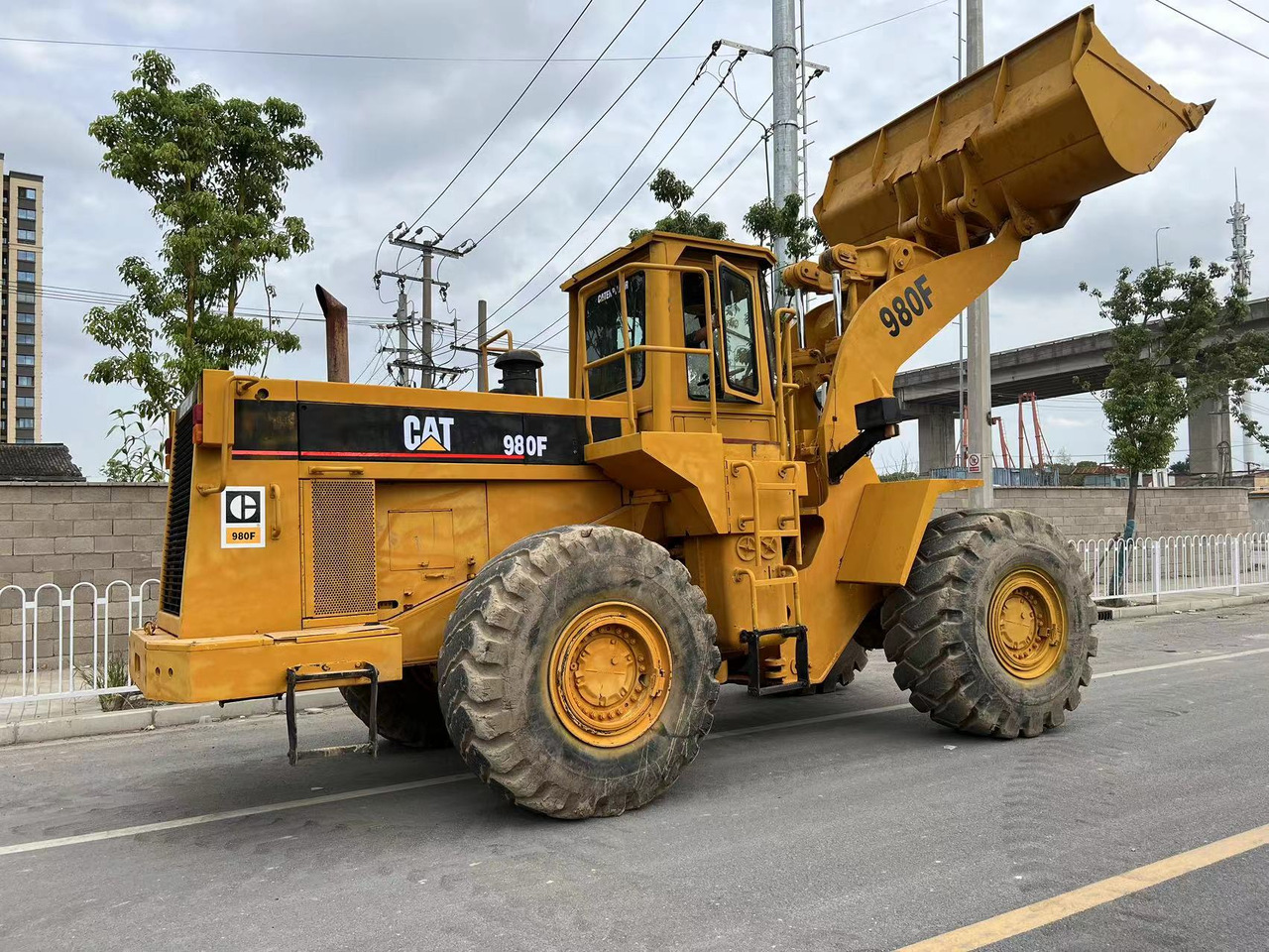 CATERPILLAR 980F - Pá carregadoras de rastos: foto 3 CATERPILLAR 980F - Pá carregadoras de rastos: foto 3
