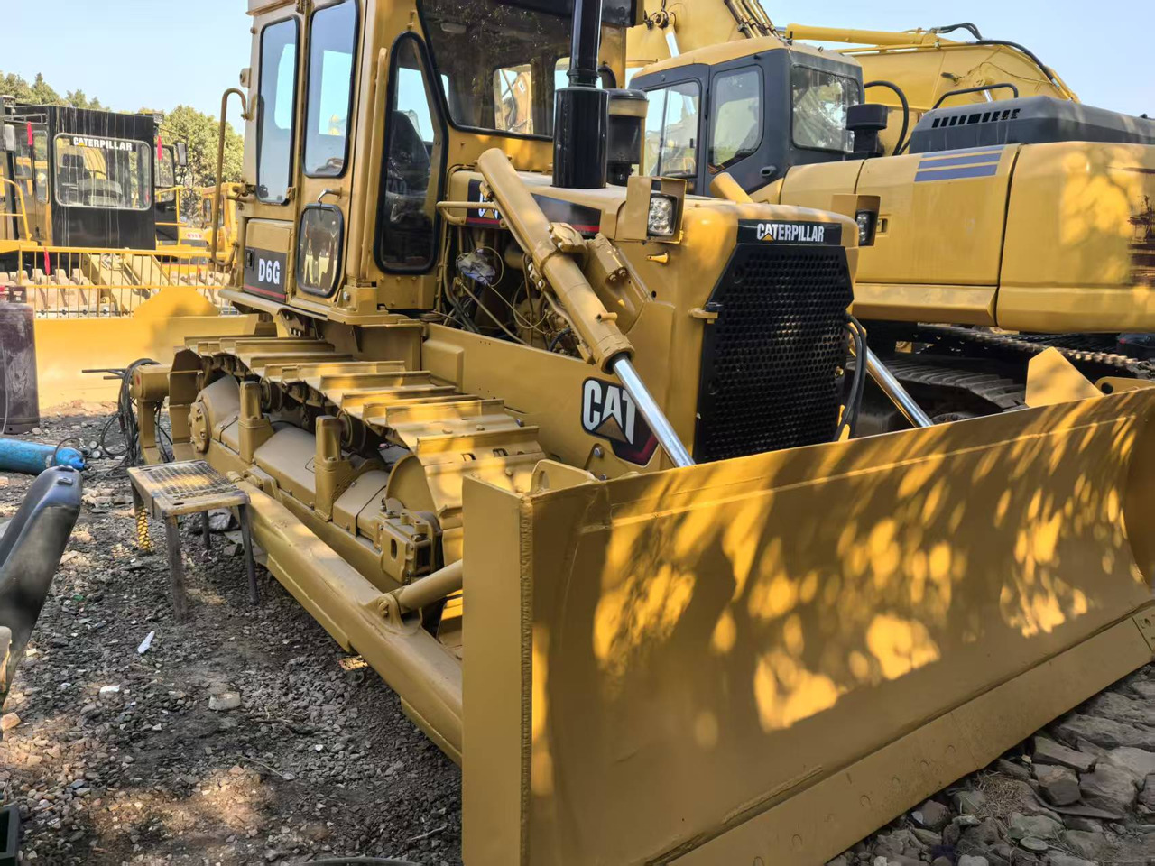 CATERPILLAR D6G - Buldôzer: foto 3 CATERPILLAR D6G - Buldôzer: foto 3