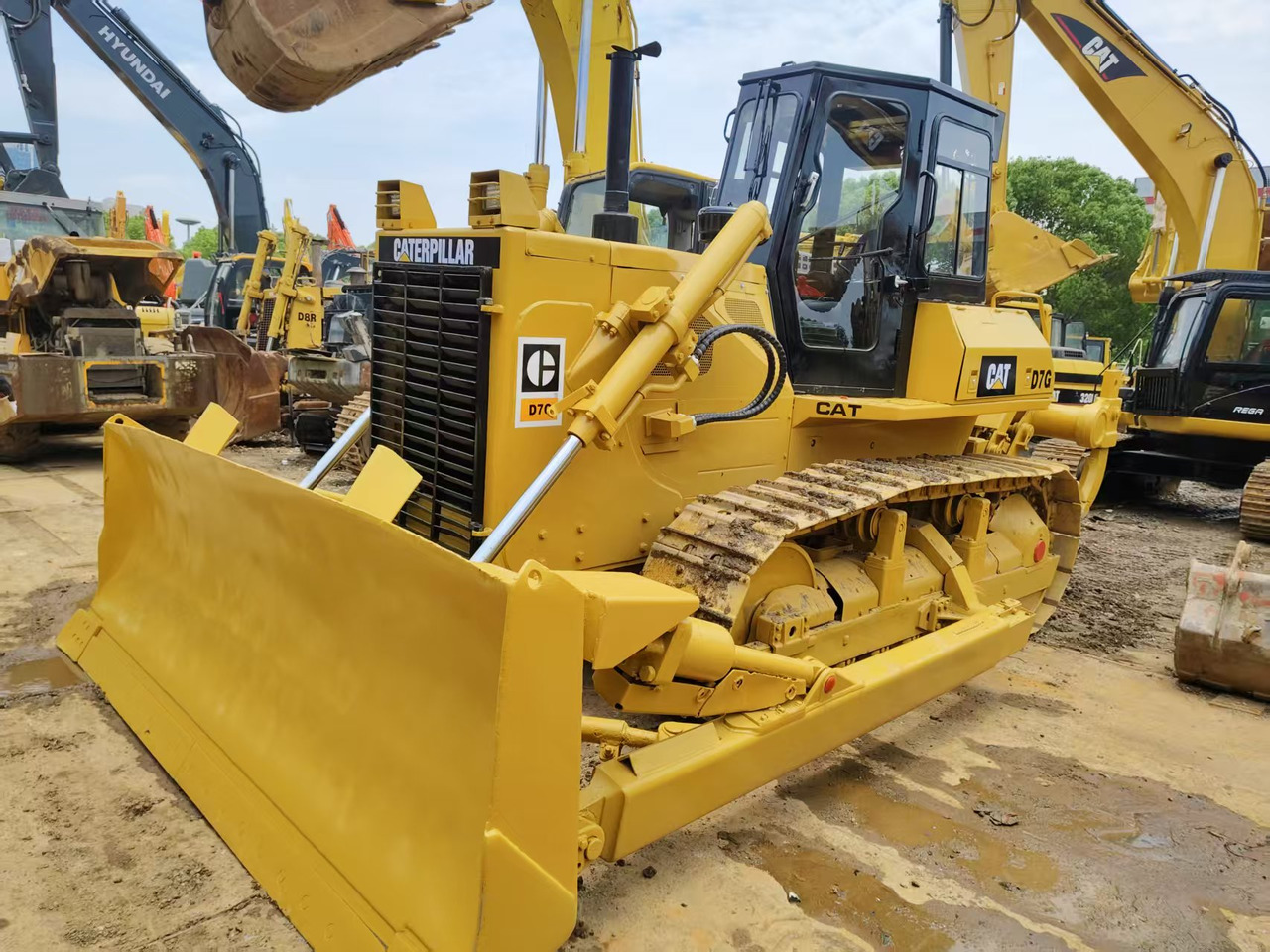 CATERPILLAR D7G - Buldôzer: foto 3 CATERPILLAR D7G - Buldôzer: foto 3