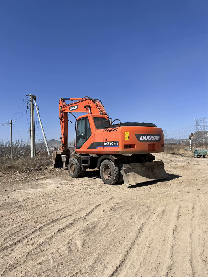 DOOSAN DH210W-7 - Escavadeira de rodas: foto 5 DOOSAN DH210W-7 - Escavadeira de rodas: foto 5