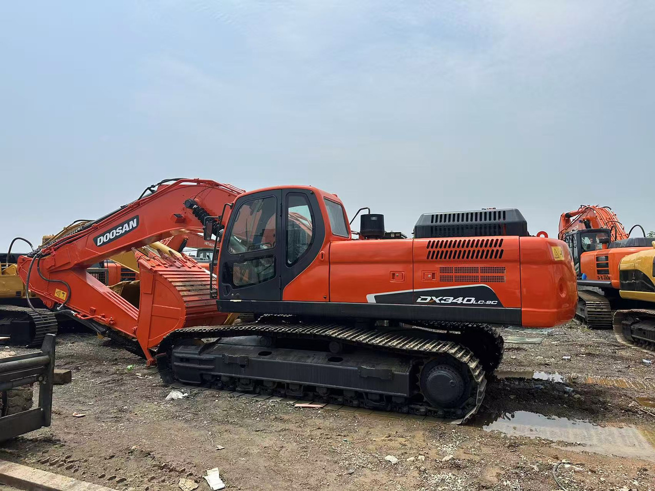 DOOSAN DX340LC-9C - Escavadora de rastos: foto 2 DOOSAN DX340LC-9C - Escavadora de rastos: foto 2