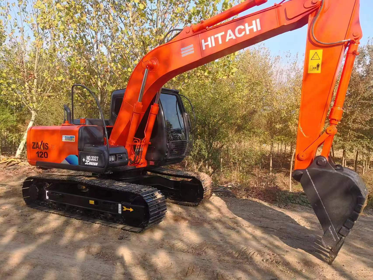 HITACHI ZX120 - Escavadora de rastos: foto 4 HITACHI ZX120 - Escavadora de rastos: foto 4