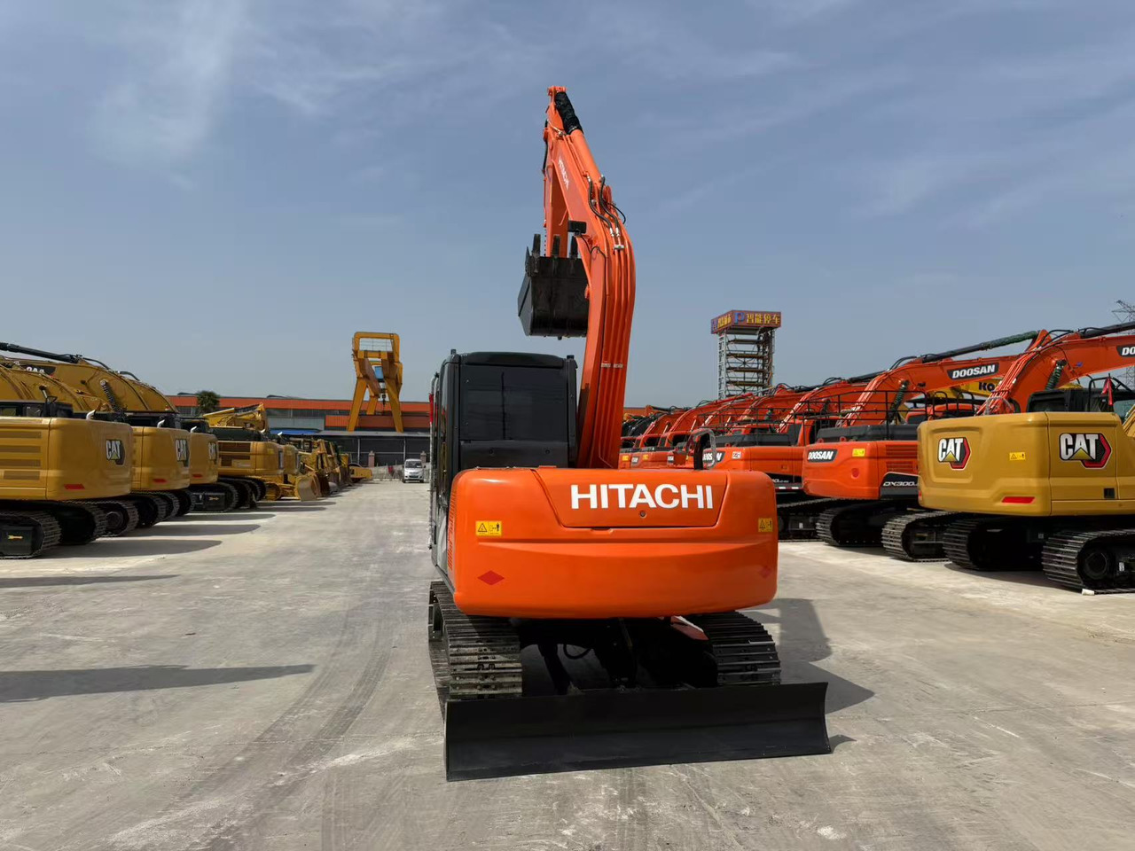 HITACHI ZX70 - Escavadora de rastos: foto 2 HITACHI ZX70 - Escavadora de rastos: foto 2