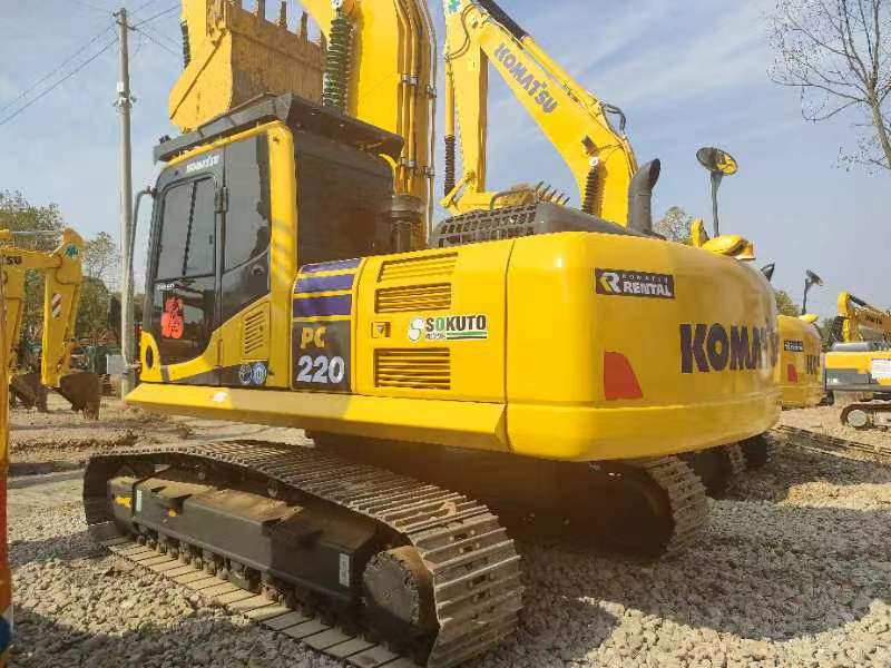 KOMATSU PC220-8 - Escavadora de rastos: foto 2 KOMATSU PC220-8 - Escavadora de rastos: foto 2