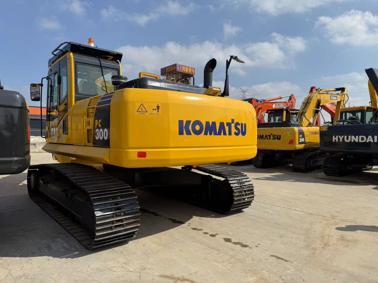 KOMATSU PC300-8 - Escavadora de rastos: foto 2 KOMATSU PC300-8 - Escavadora de rastos: foto 2