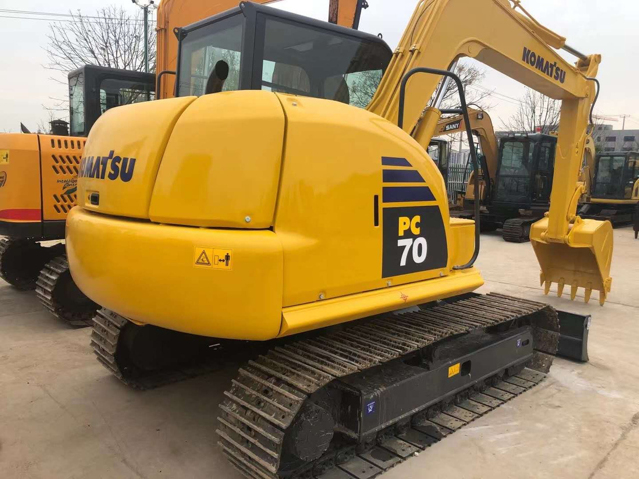 KOMATSU PC70-8 - Escavadora de rastos: foto 2 KOMATSU PC70-8 - Escavadora de rastos: foto 2